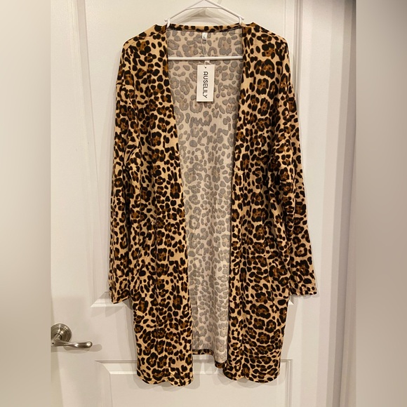 Auselily Jackets & Blazers - Plus‎ Size 2XL Cheetah Print Open Front Coat Length Blazer NWT with Pockets